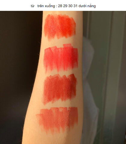 Review & Swatch son YSL The Slim Matte dưới ánh nắng